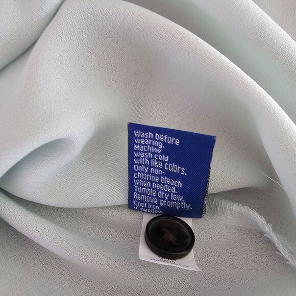 Apt 9 Button-Up Lt Green Blouse W/ V-Neck & Tie Sleeve Detail Sz XL Career Ofc - Picture 9 of 9